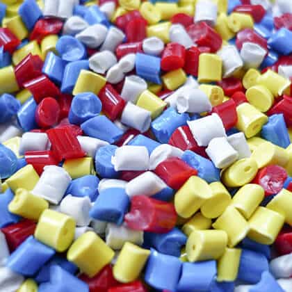 Vorschaubild mit Kunststoffspänen für Absauganlagen für Kunststoffe von GEMAtech